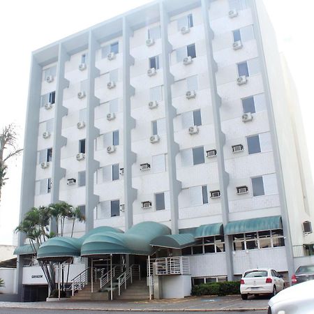 Days Inn By Wyndham Uberlândia Esterno foto