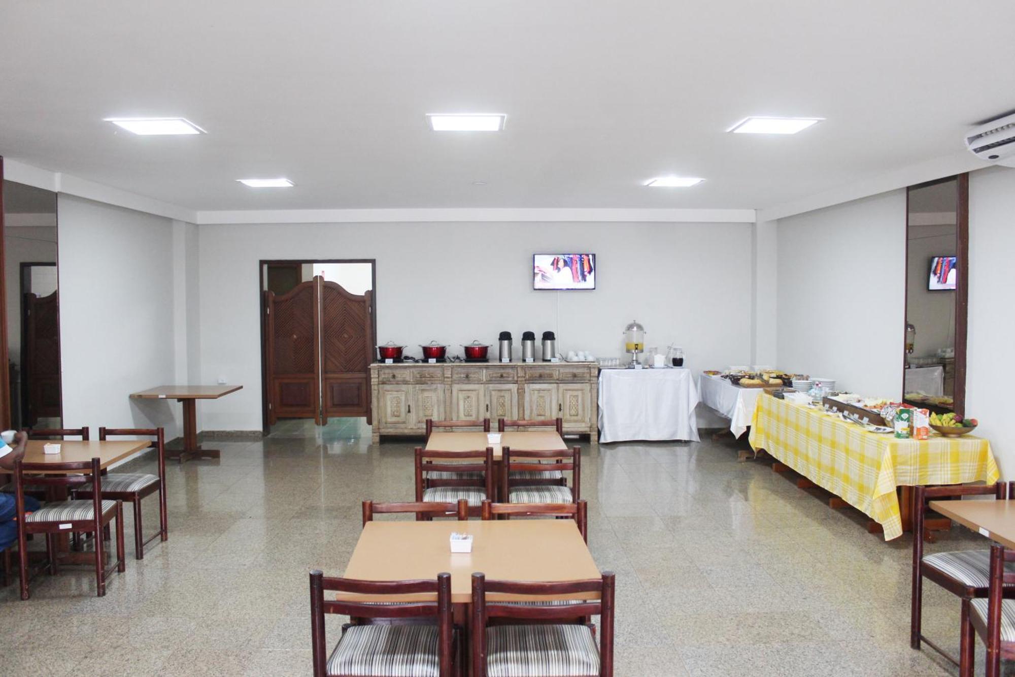 Days Inn By Wyndham Uberlândia Esterno foto
