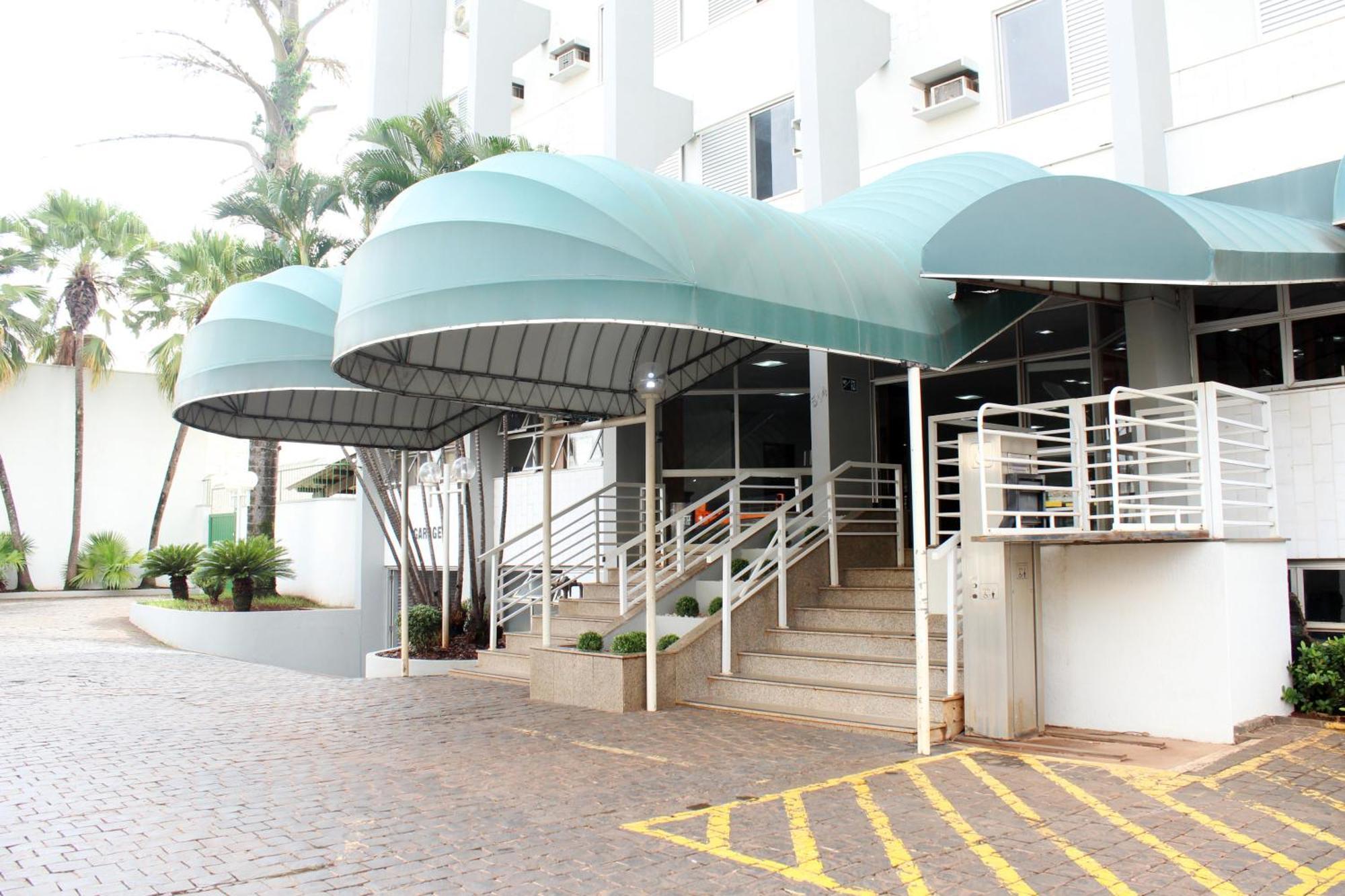Days Inn By Wyndham Uberlândia Esterno foto